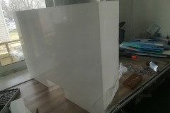 osłona z plexi na ladę