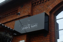 kaseton dobry koń