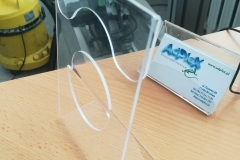 prezenter z plexi